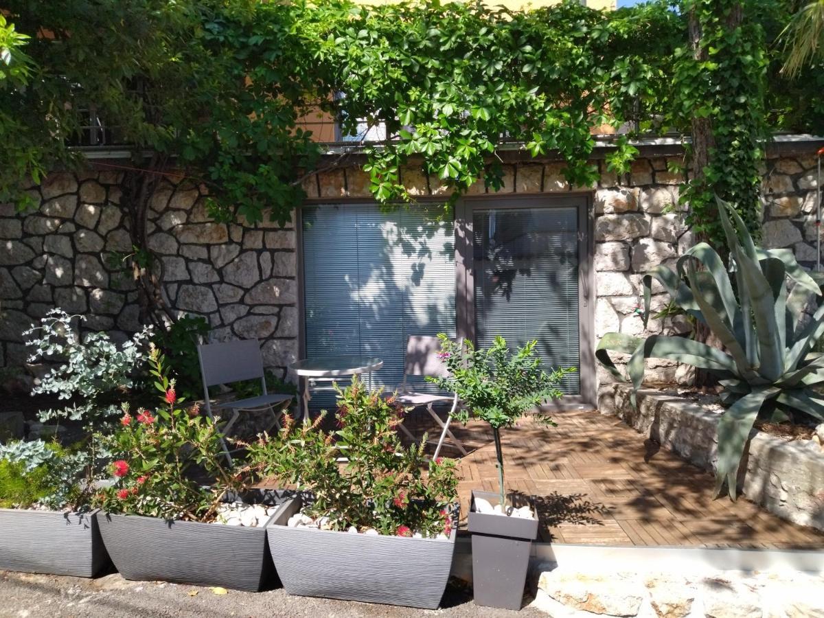 Vila Zdenka Apartmants 茨里克韦尼察 外观 照片